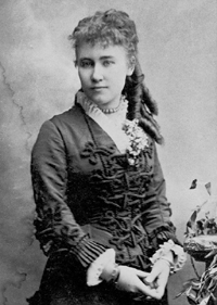 black and whicht three-quarter length studio portrait of Bianca Bianchi